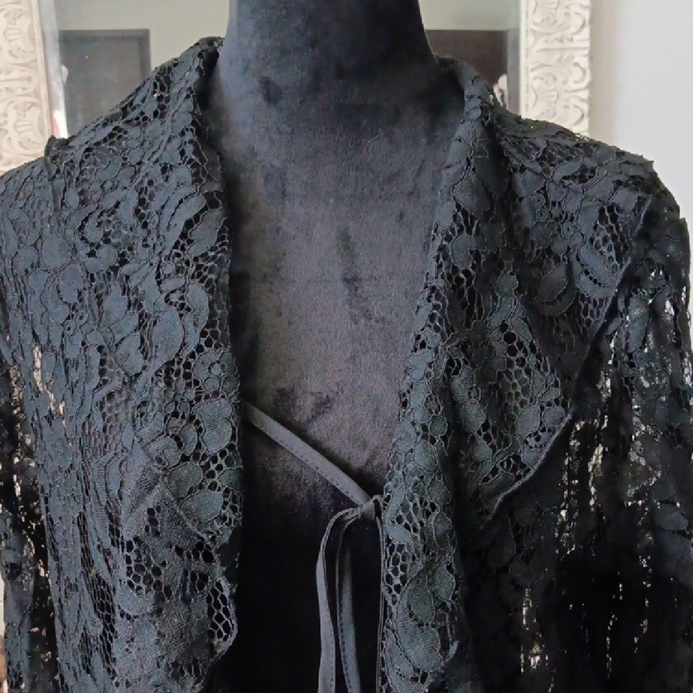 Chic Black Lace Women's Robe - Picture 8 of 12